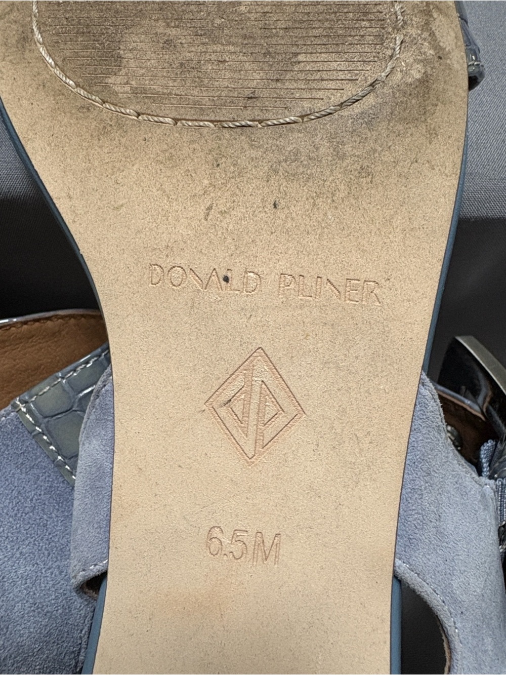 Donald Pliner Vixi Heeled Sandal croc Light Blue Sz 6.5 - Picture 9 of 10